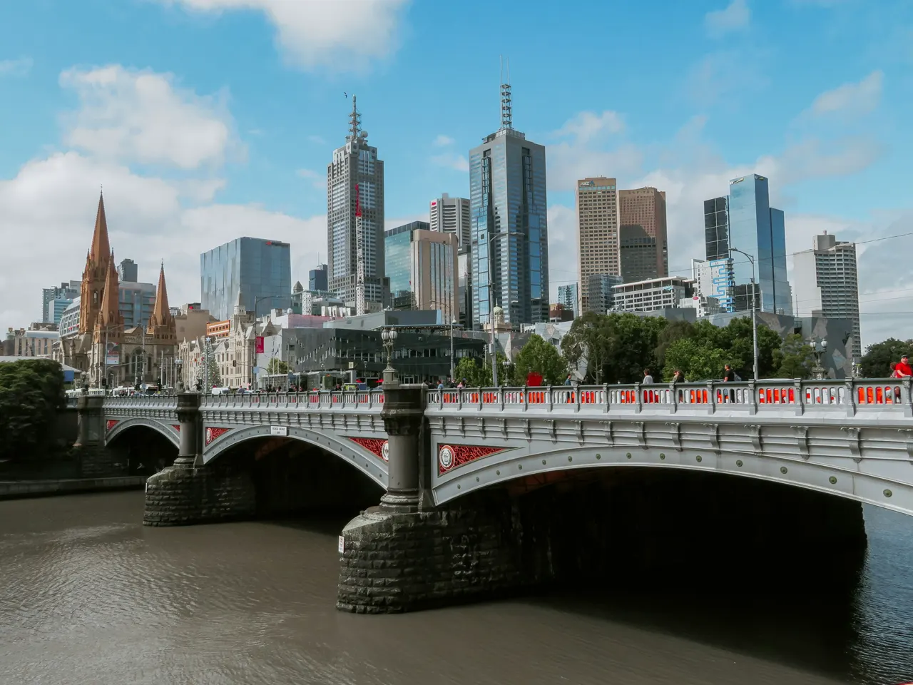 I landed I Melbourne yesterday, and while still recovering from jetlag I went for a walk around the river