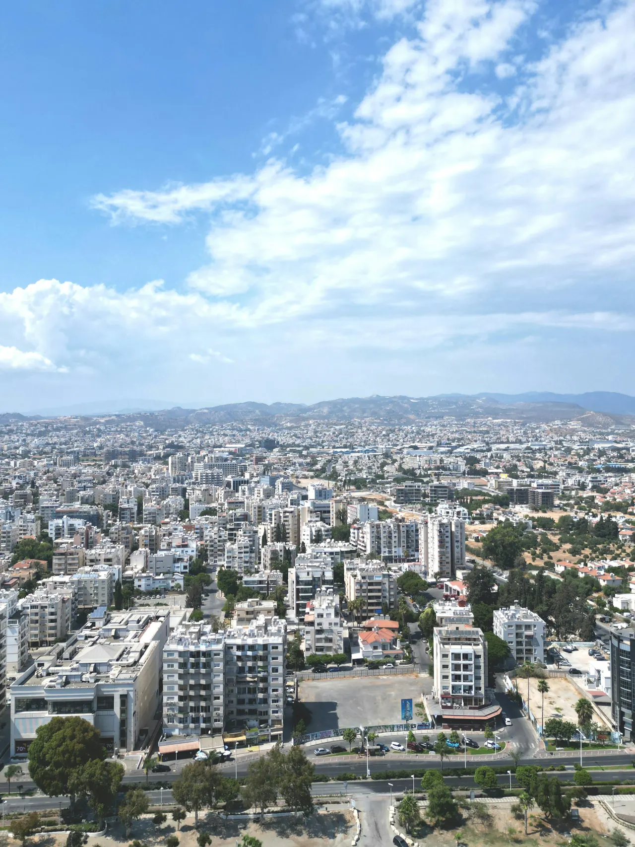 a city with many buildings
