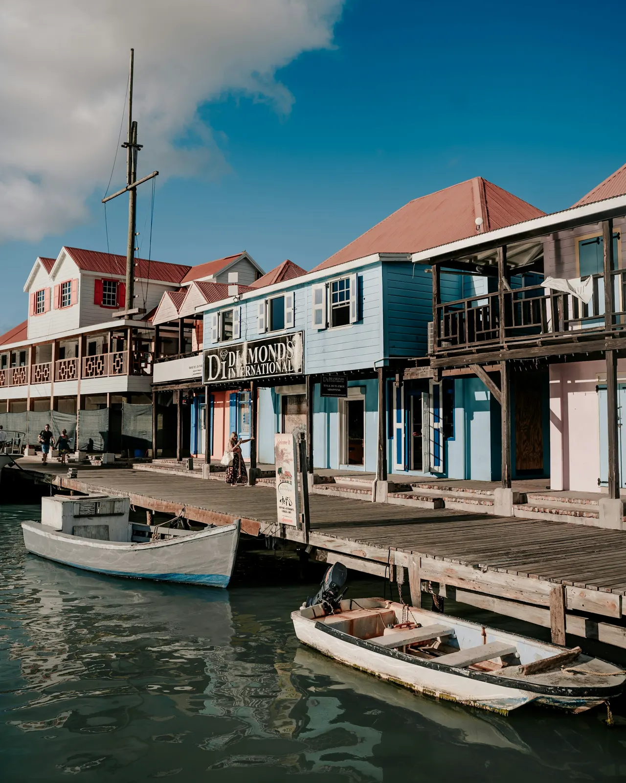 Diamond shop in front of canal in Saint John’s, Antigua (Caribbean) 