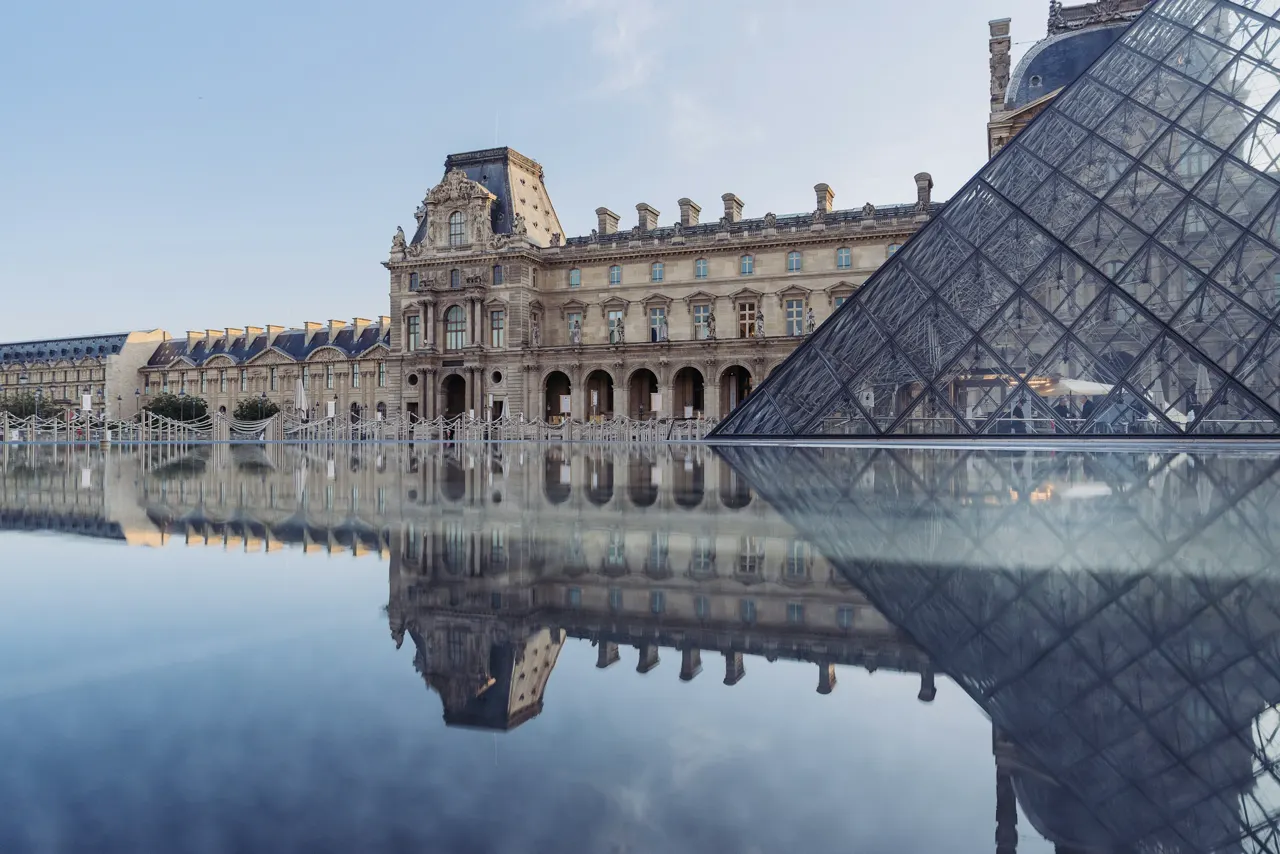 Louvre Museum, Paris - France
gloria-villa