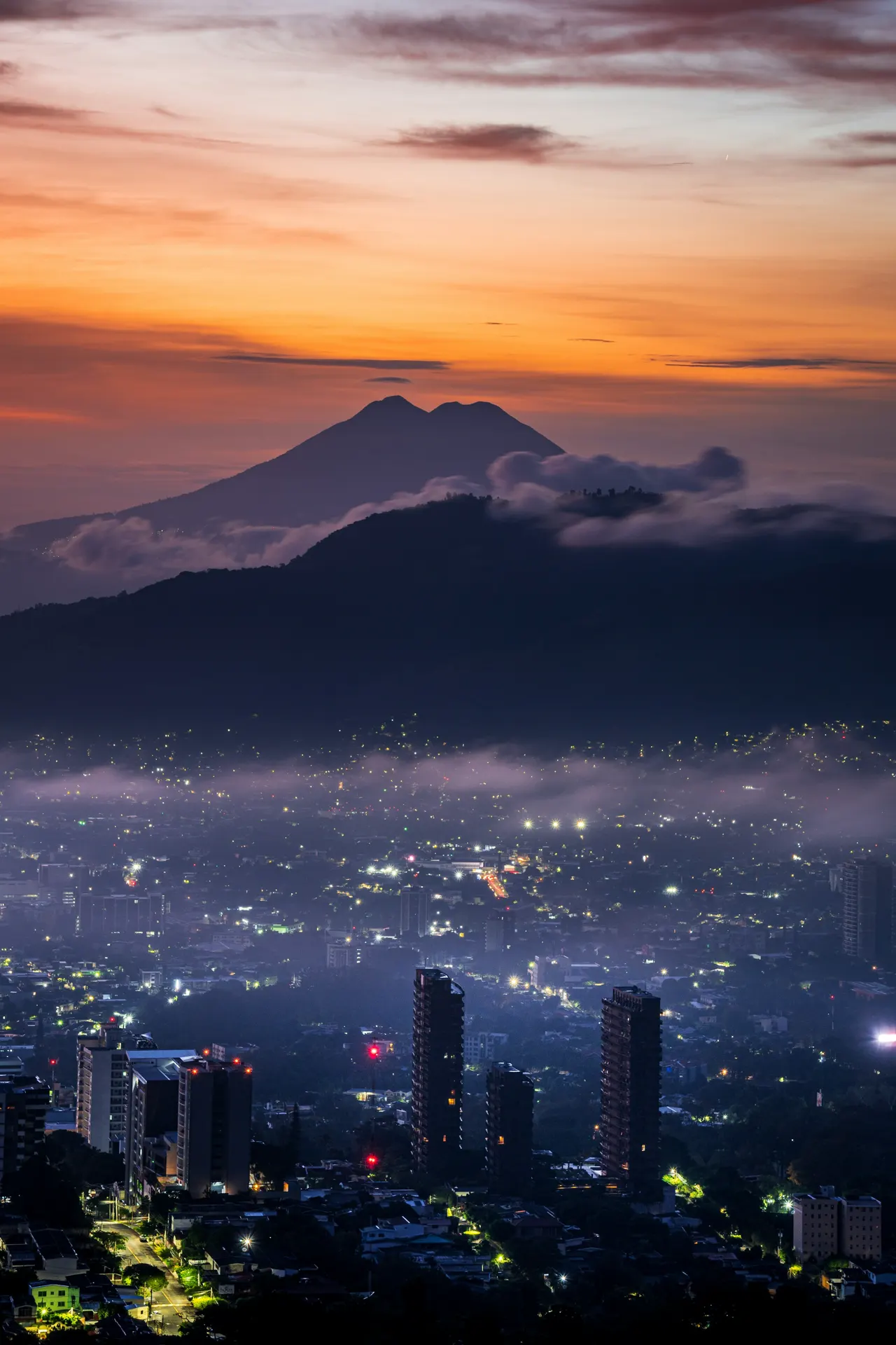 Amanecer 🌄 Ecoparque El Espino- Sunrise at Ecoparque El Espino- * CAMERA: Sony Alpha ILCE-6400 * LENS: Sony E 55-210 mm f/4