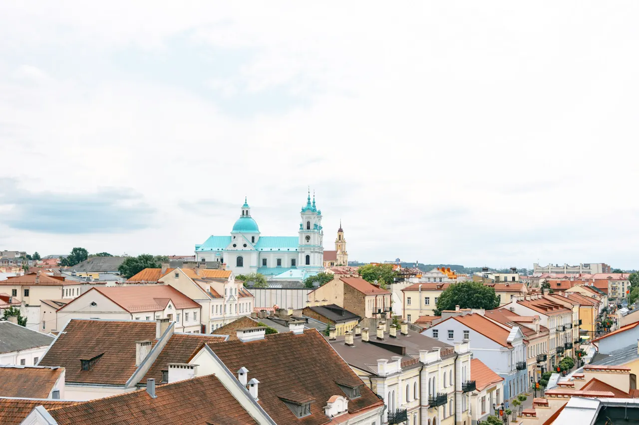 a city with many rooftops