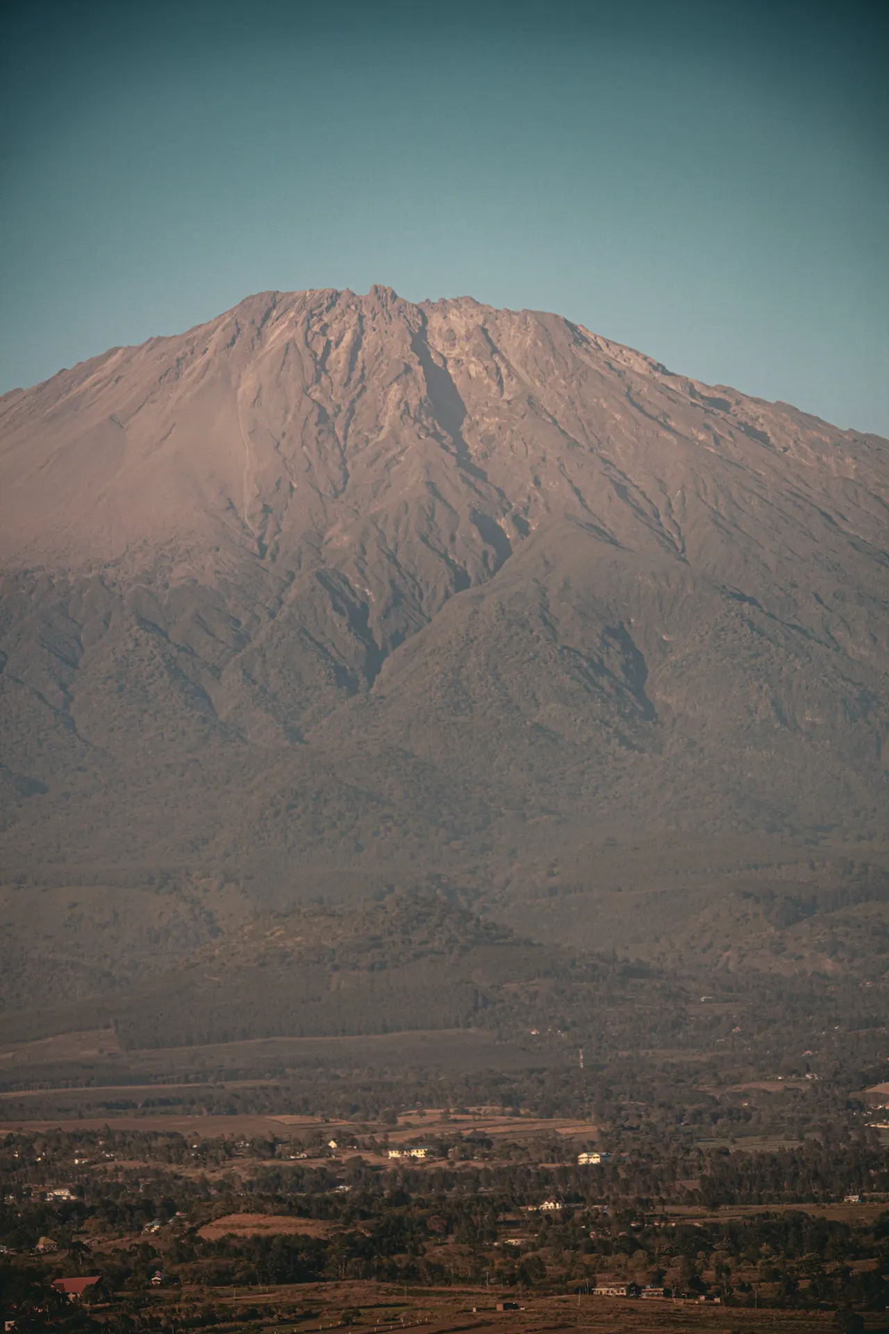 The view of Mount Meru from Panorama, Ngaramtoni