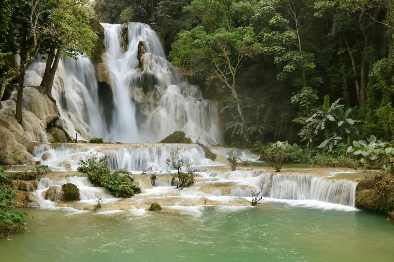 Kuang Si waterfalls🇱🇦