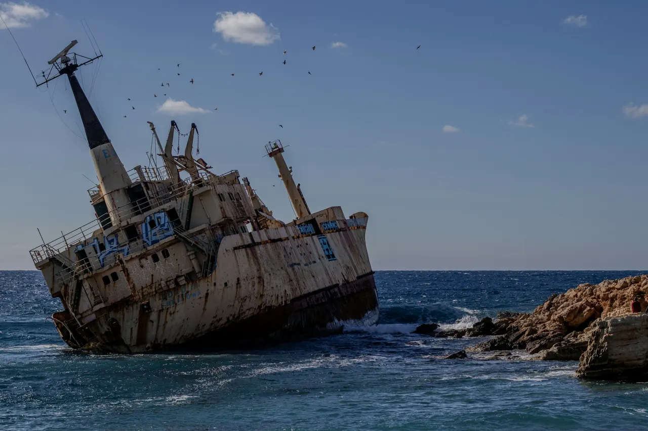 Shipwreck of the Edro III